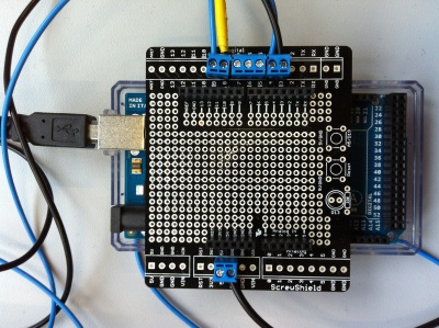 Arduino MEGA mit montiertem Shield von SparkFun