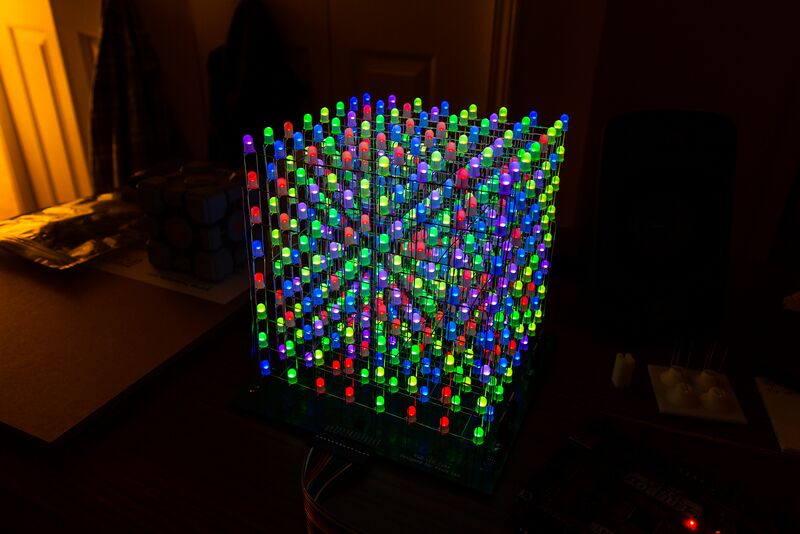 Datei:RGB-LED-Cube.jpg