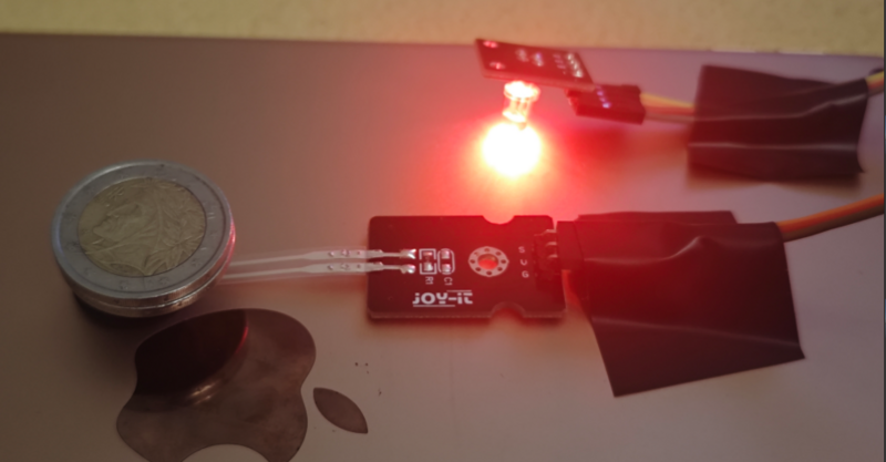 Datei:Leichte Berührung.png