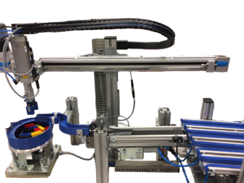 Automatische Legostein-Montieranlage
