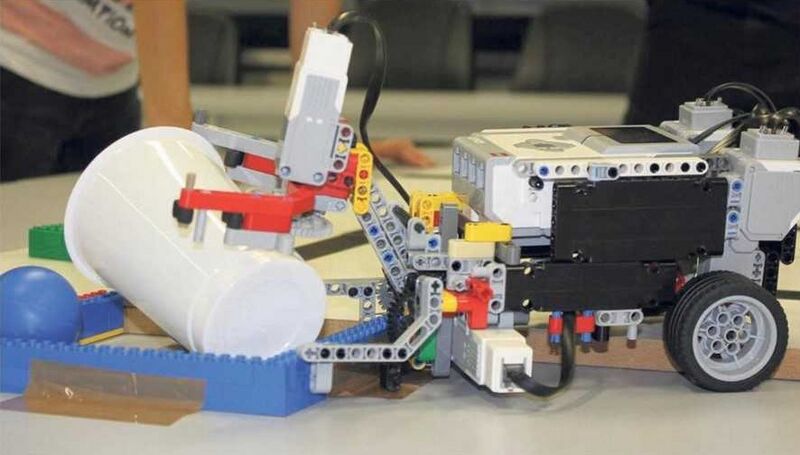 Datei:230508 Roboterwettbewerb.jpg