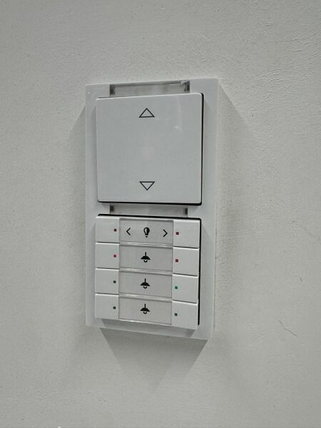Datei:Switch Control.jpg